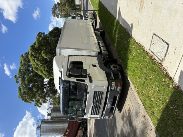 Photo 4